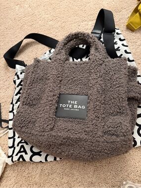 Marc Jacobs Sherpa Crossbody Tote in Gray Taupe